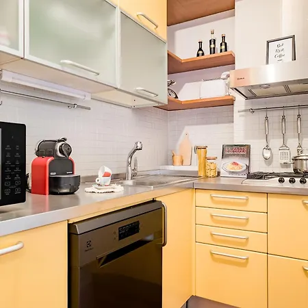 公寓 The Pyramids Of Motor Valley - Ra's *