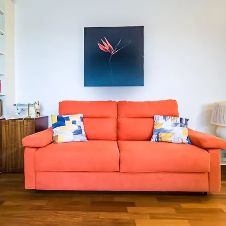 The Pyramids Of Motor Valley - Ra's 公寓