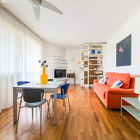 The Pyramids Of Motor Valley - Ra's Lägenhet Modena