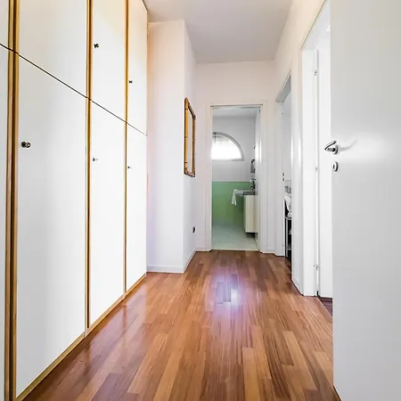 公寓 The Pyramids Of Motor Valley - Ra's